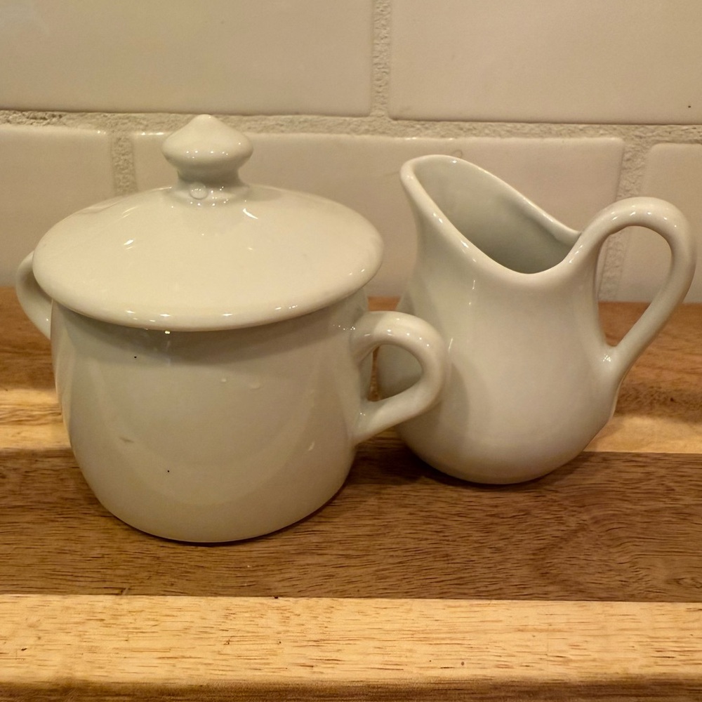 Pullivuyt France White Mini Cream and Sugar Set